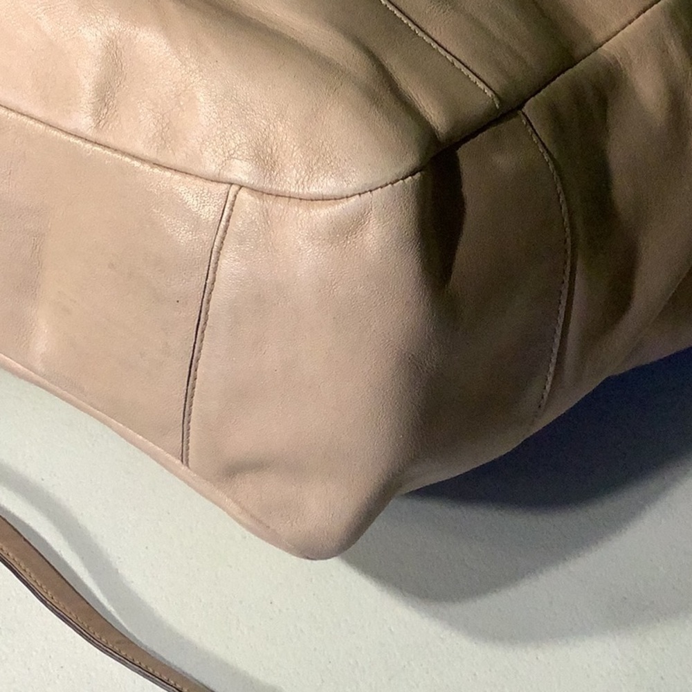 Coach Chelsea Jayden light tan leather shoulder bag - Picture 6 of 12